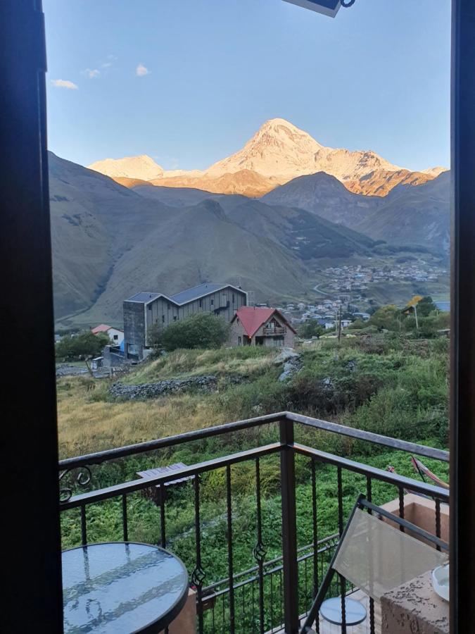 Nikolo Inn Kazbegi Exterior photo
