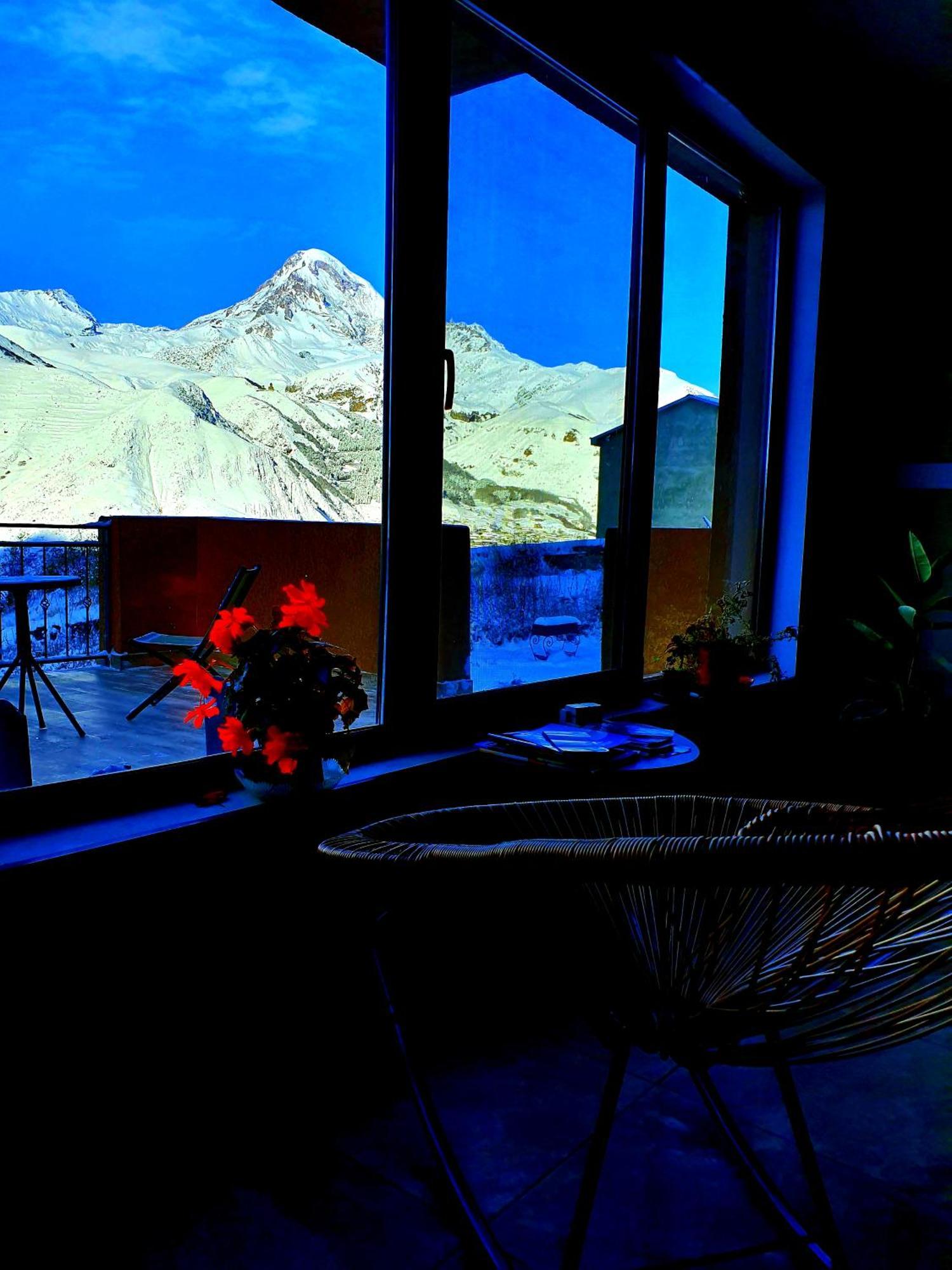 Nikolo Inn Kazbegi Exterior photo