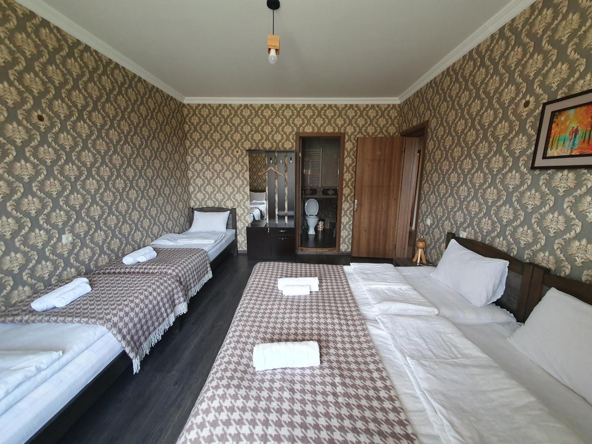 Nikolo Inn Kazbegi Room photo